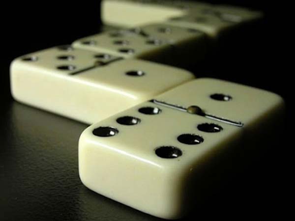 Chơi domino online