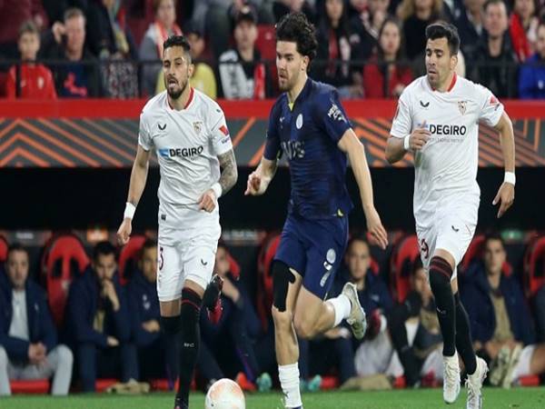 Dự đoán trận đấu Fenerbahce vs Sevilla (00h45 ngày 17/3)
