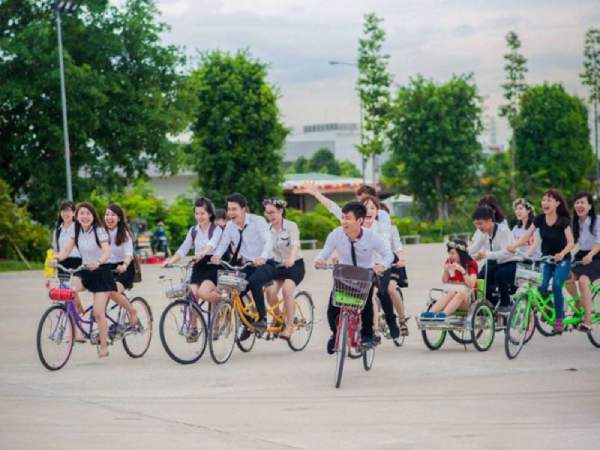 Nằm mơ thấy đi học là điềm gì? Tài lộc có bị ảnh hưởng?