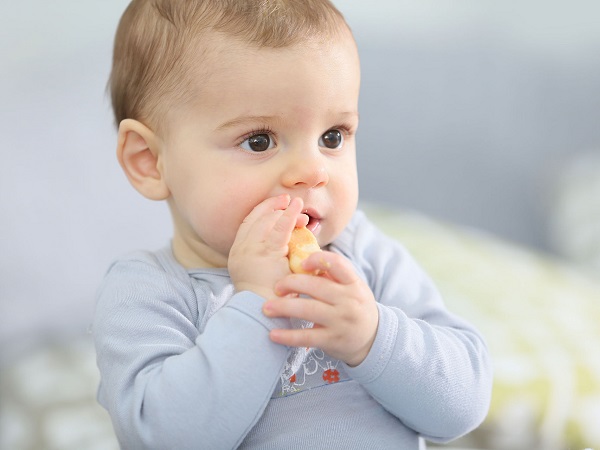 Giải mã chi tiết nằm mơ thấy bé trai là điềm gì, số mấy?