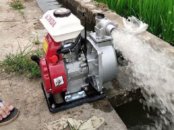 Nằm mơ thấy máy bơm nước là tốt hay xấu?