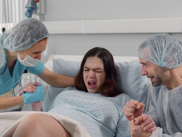 Giải mã nằm mơ thấy đi đẻ đánh con gì, số mấy may mắn?