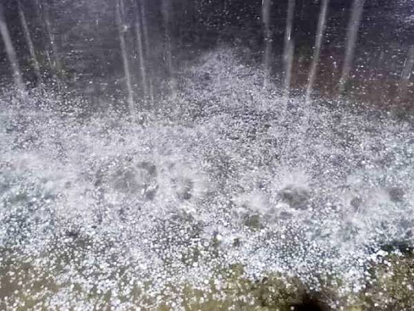 Chiêm bao thấy mưa đá kèm theo sấm chớp