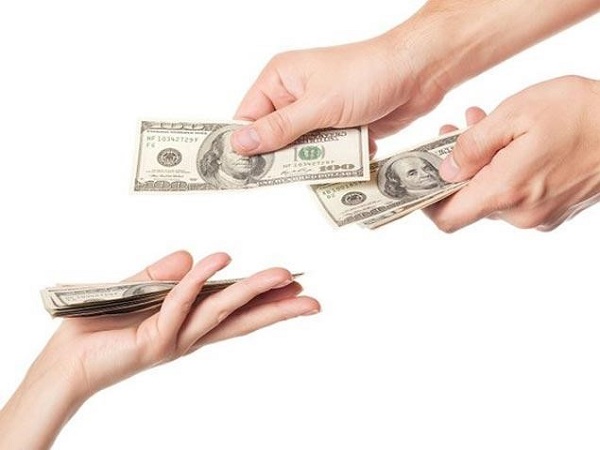 Nằm mơ thấy người khác cho tiền là điềm gì, con gì may mắn?