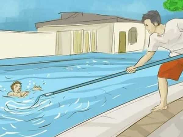 Ngủ mê thấy cứu trẻ em chết đuối