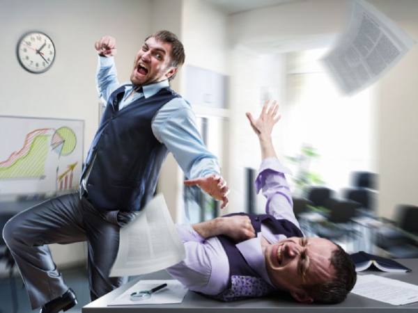 Mơ thấy đánh lộn là số mấy?